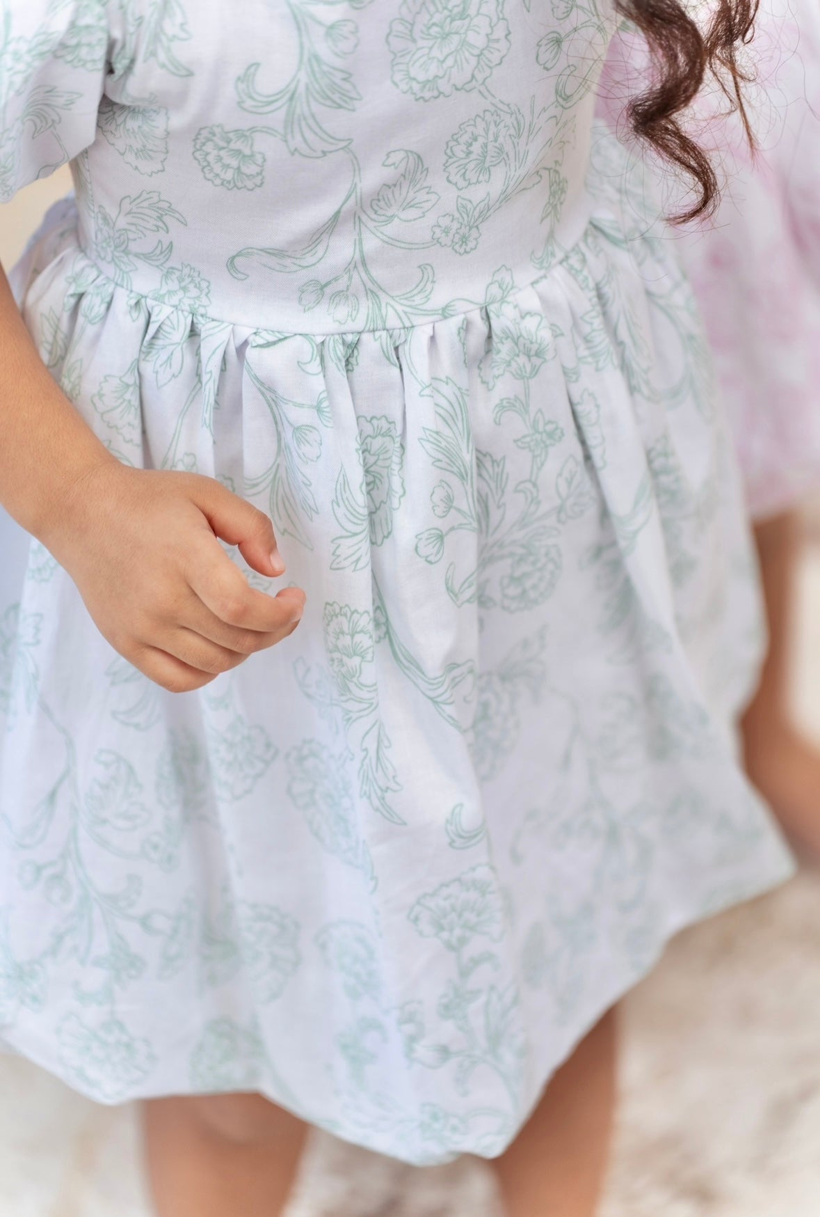 Camellia y Jasmine Dresses